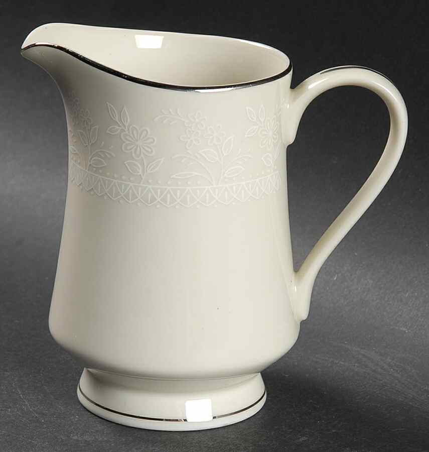 Gallia Creamer by Royal Gallery-1