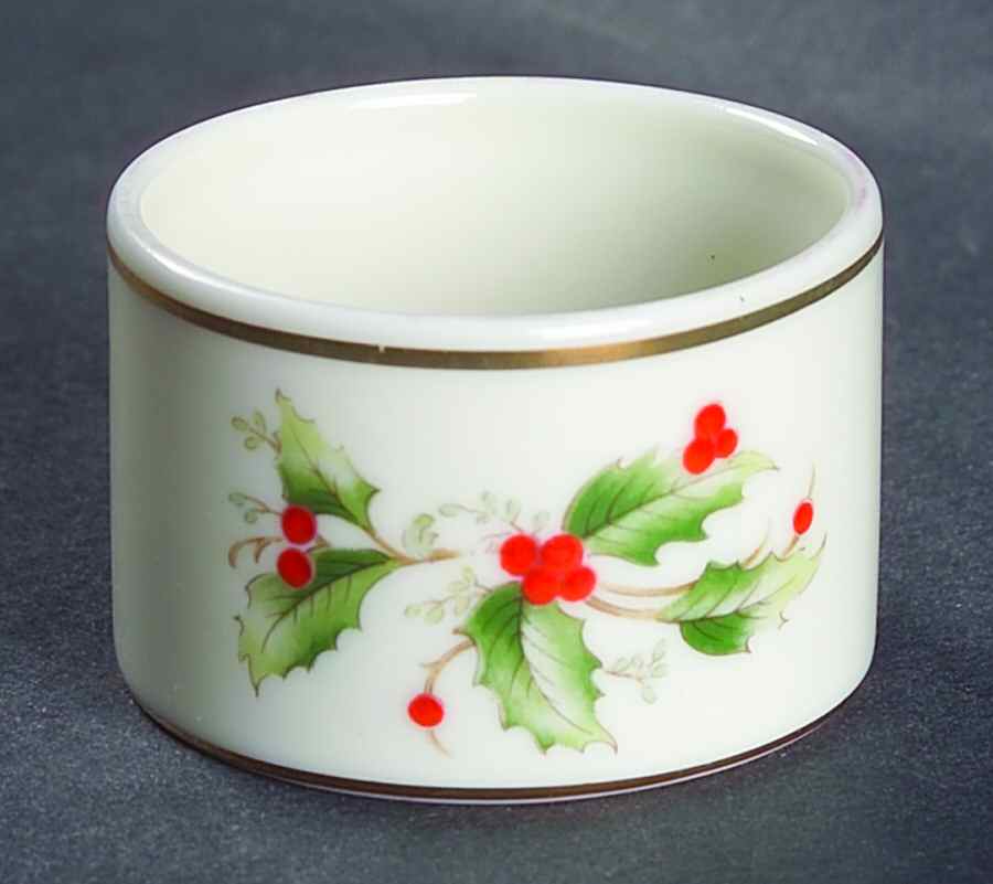 Holly Napkin Ring by Royal Gallery-1
