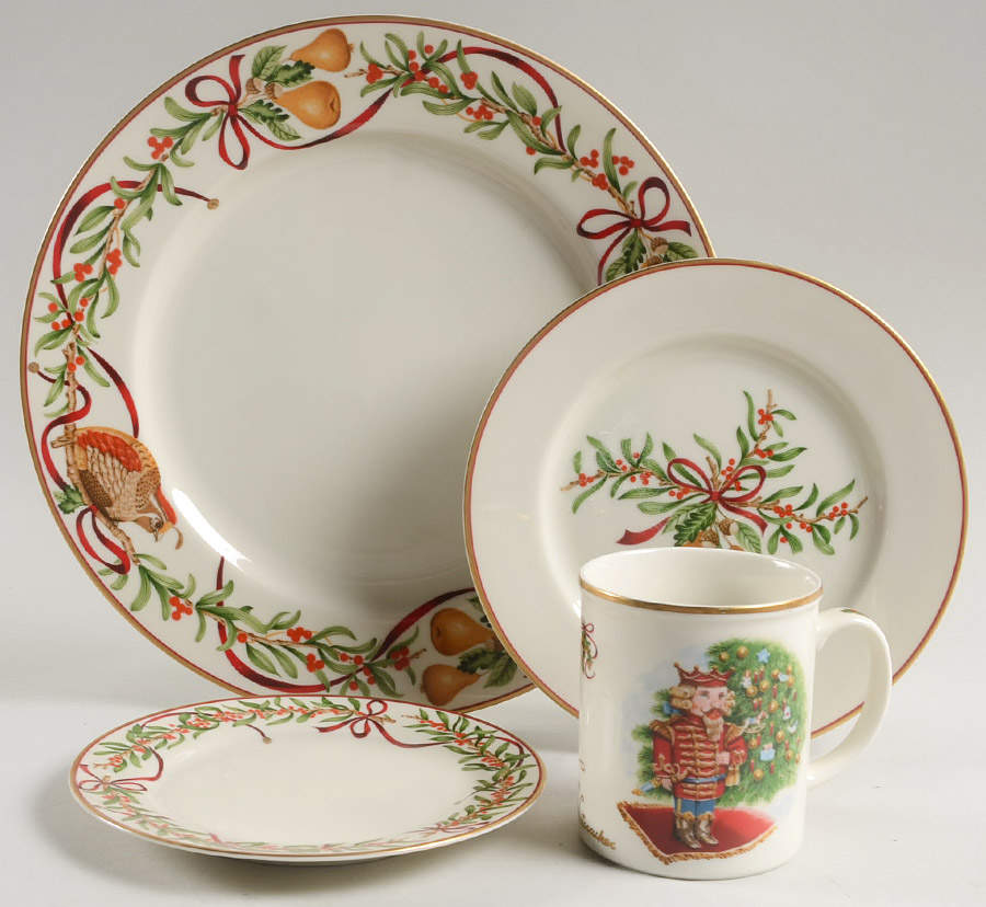 Queensberry 4 Piece Place Setting by Royal Gallery-1