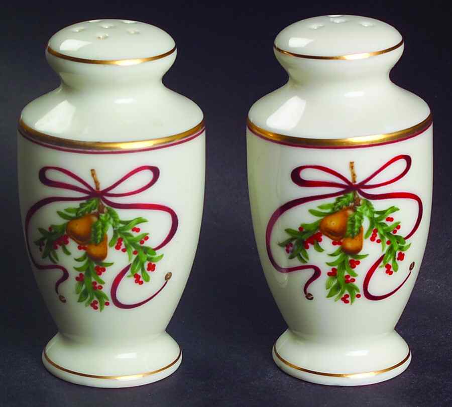 Queensberry Salt & Pepper Set by Royal Gallery-1