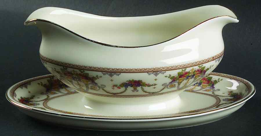 2392 Gravy Boat with Attached Underplate by Royal Ivory (Czech, Germany)-1
