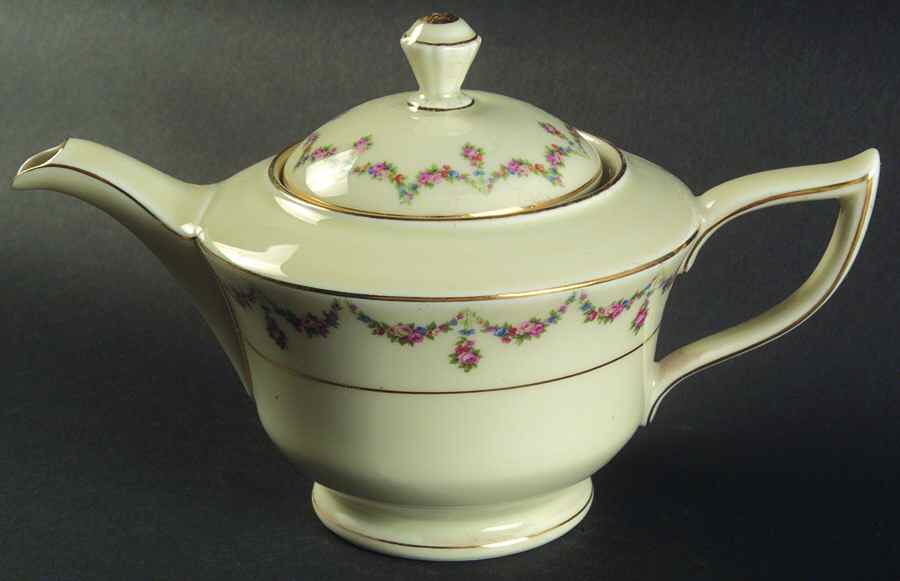 2727 Mini Teapot & Lid by Royal Ivory (Czech, Germany)-1
