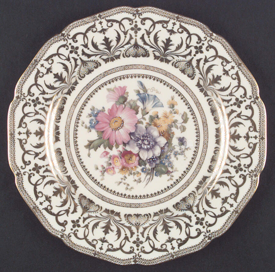 909 Dinner Plate by Royal Ivory (Czech, Germany)-1