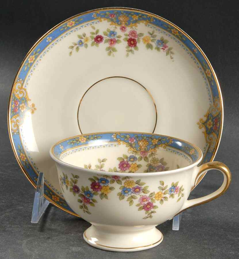 Chesly Footed Cup & Saucer Set by Royal Ivory (Czech, Germany)-1