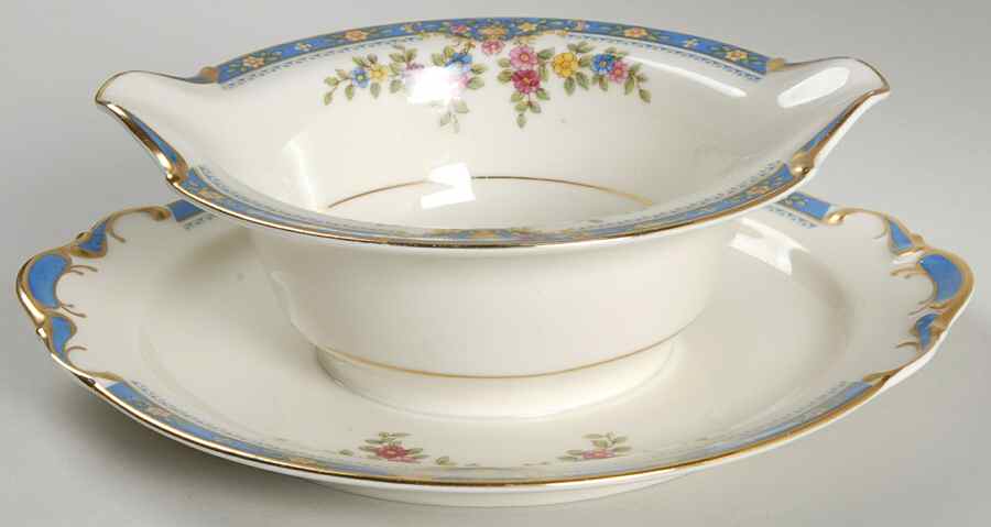 Chesly Gravy Boat with Attached Underplate by Royal Ivory (Czech, Germany)-1