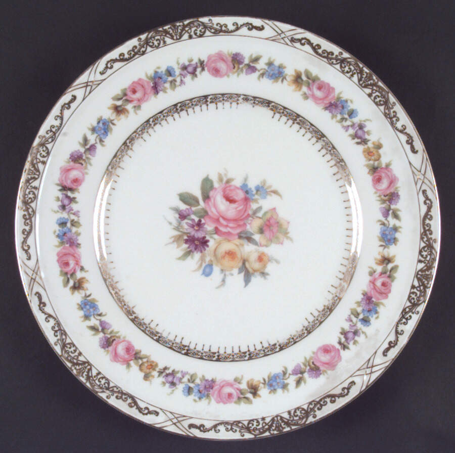 ROI16 Dinner Plate by Royal Ivory (Czech, Germany)-1