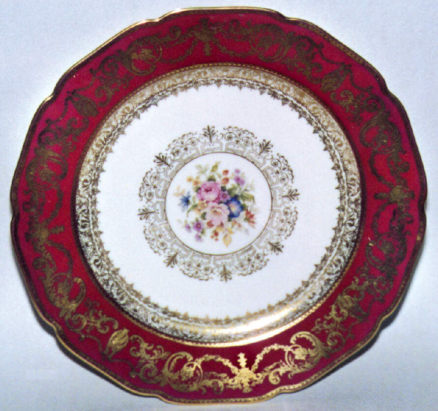 ROI8 Dinner Plate by Royal Ivory (Czech, Germany)-1