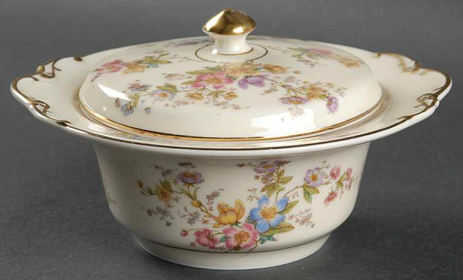 The Symphony Sugar Bowl & Lid by Royal Ivory (Czech, Germany)-1