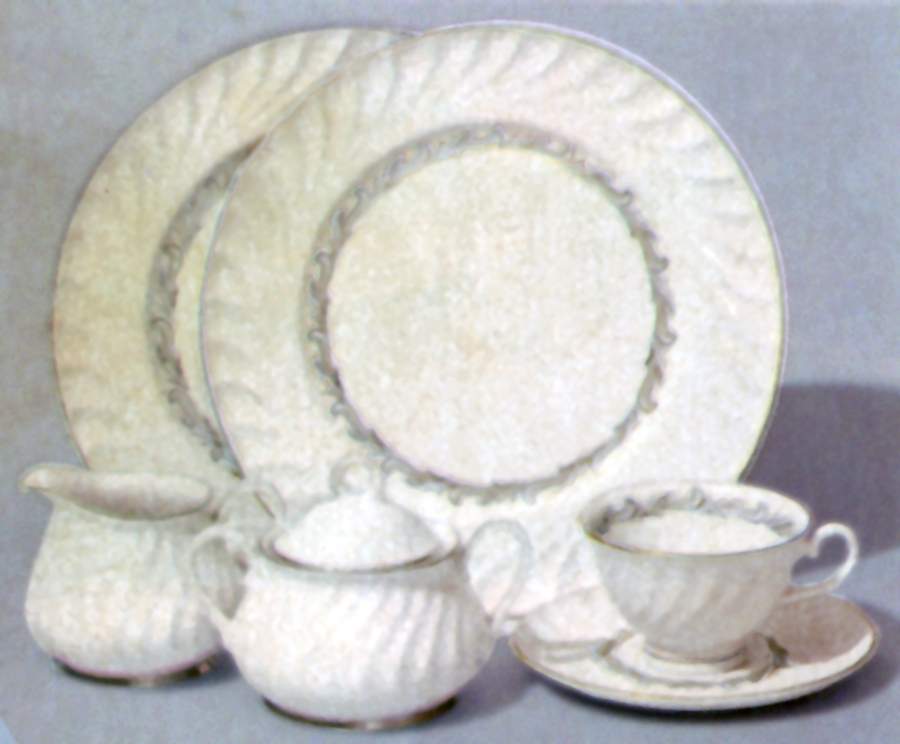 Celebrity (Platinum) Dinner Plate by Royal Jackson-1