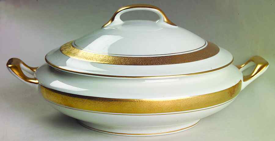 Elegance Round Covered Vegetable by Royal Jackson-1