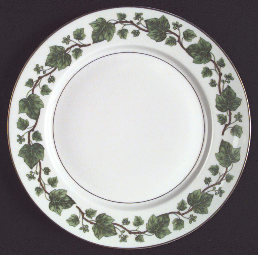 Emerald Ivy Dinner Plate by Royal Jackson-1