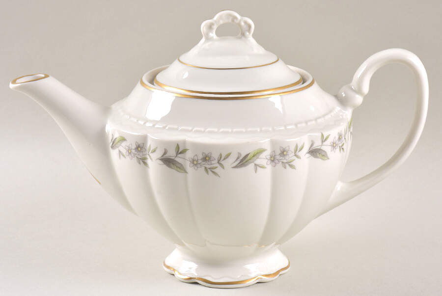 Fleur De Blanc Teapot & Lid by Royal Jackson-1