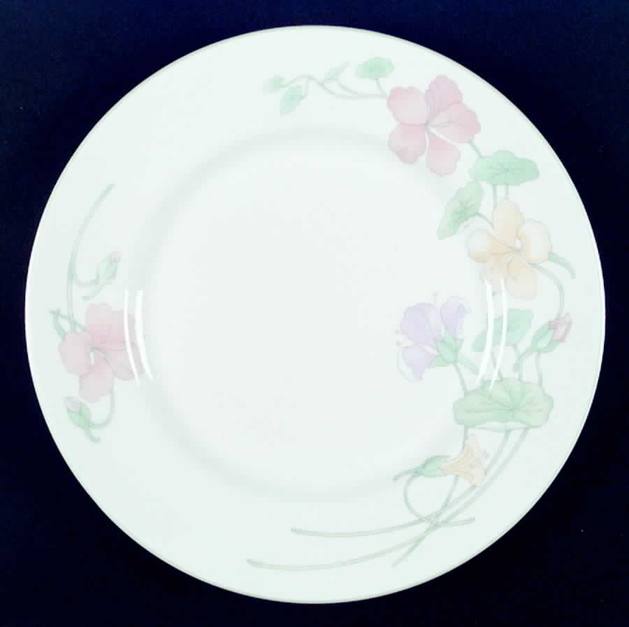Lisa Dinner Plate by Royal Jackson-1