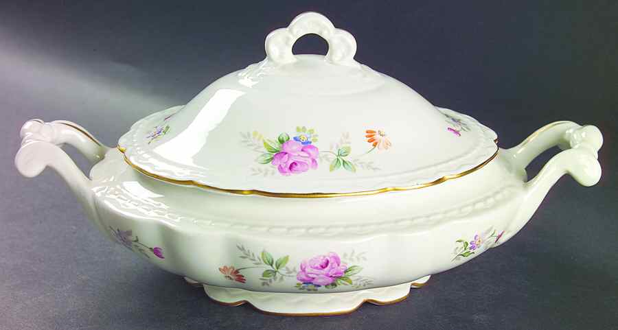 Lord Patterson (Scalloped Edge) Oval Covered Vegetable by Royal Jackson-1