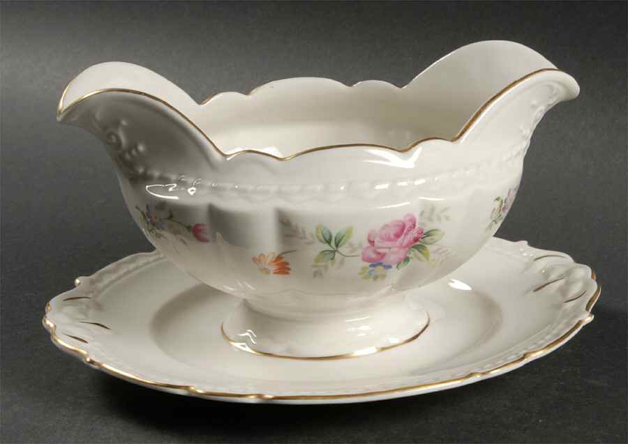 Lord Patterson (Scalloped Edge) Gravy Boat with Attached Underplate by Royal Jackson-1