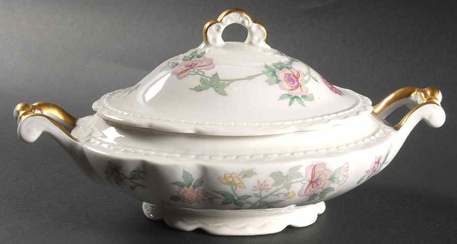 ROJ28 Oval Covered Vegetable by Royal Jackson-1