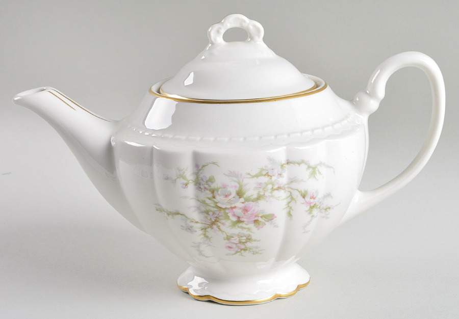 Sandra (Gold Trim) Teapot & Lid by Royal Jackson-1