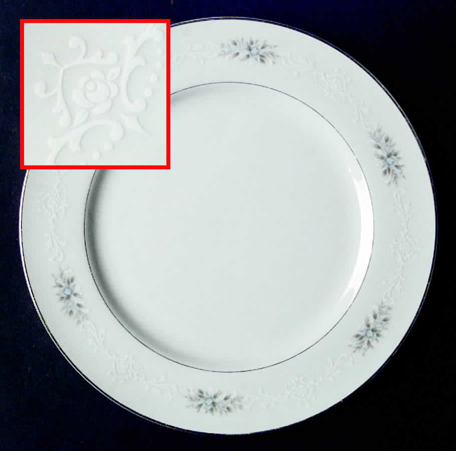 Alice Dinner Plate by Royal M-Mita-1