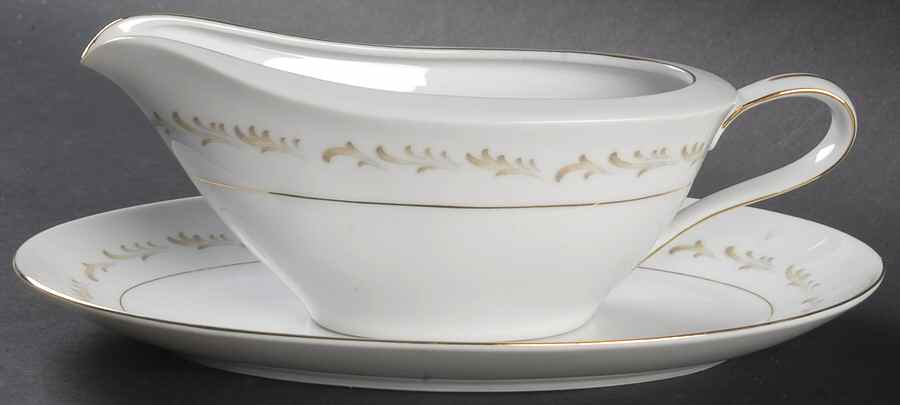 Chantilly Gravy Boat & Underplate by Royal M-Mita-1