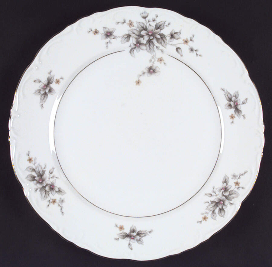 Charlotte Dinner Plate by Royal M-Mita-1