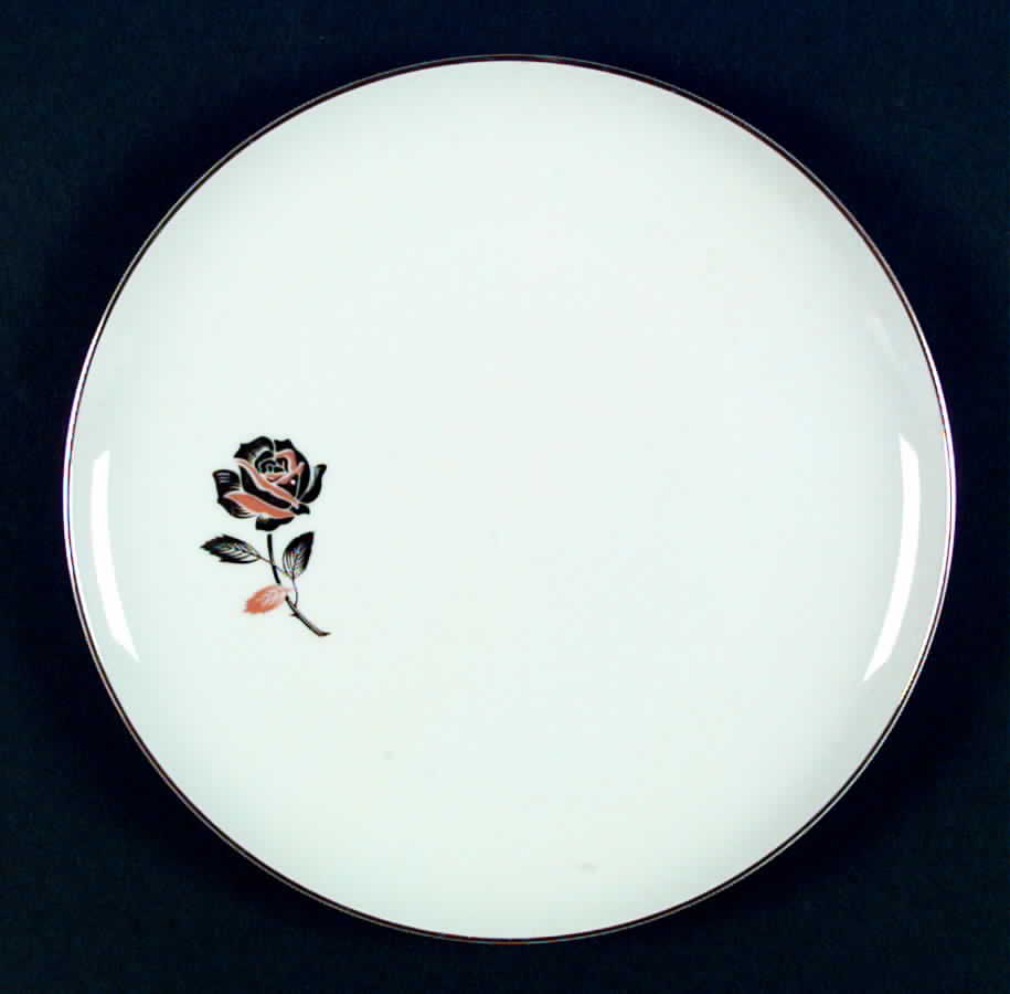Dayna Dinner Plate by Royal M-Mita-1