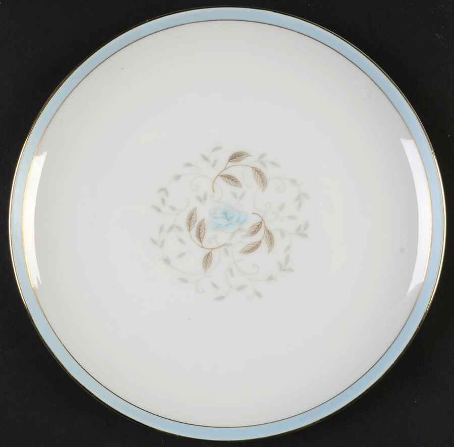 Delight Salad Plate by Royal M-Mita-1