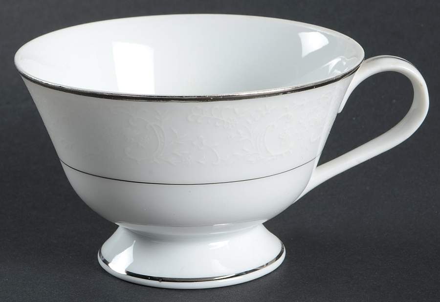 Fairfield Footed Cup by Royal M-Mita-1
