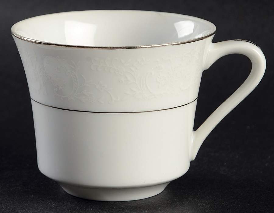 Fairfield Flat Cup by Royal M-Mita-1