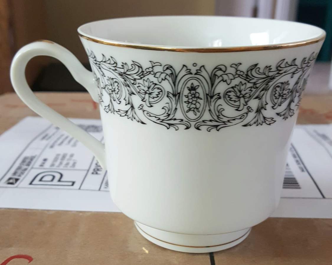 Granada Footed Cup by Royal M-Mita-1