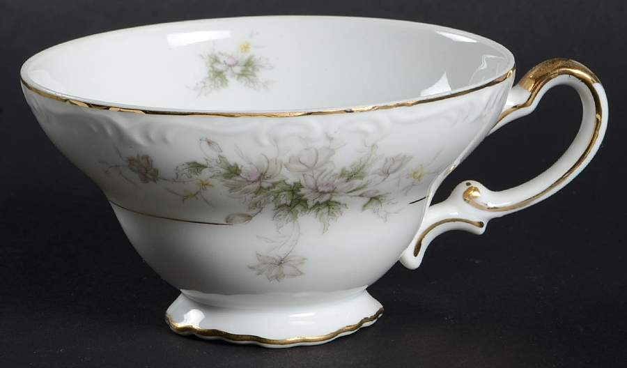 Olivia Footed Cup by Royal M-Mita-1