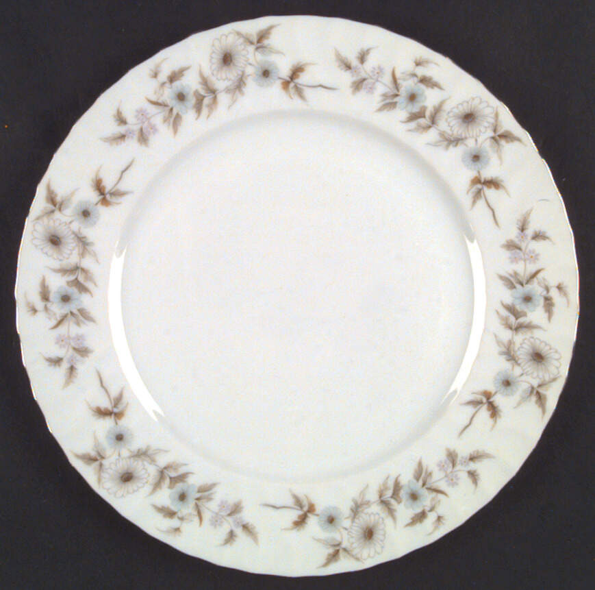 Prelude Dinner Plate by Royal M-Mita-1