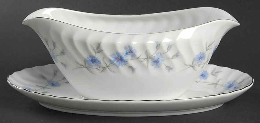 Radiance Gravy Boat with Attached Underplate by Royal M-Mita-1