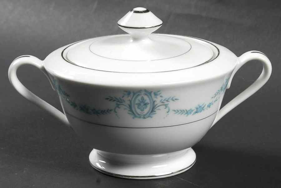 Ranete Sugar Bowl & Lid by Royal M-Mita-1