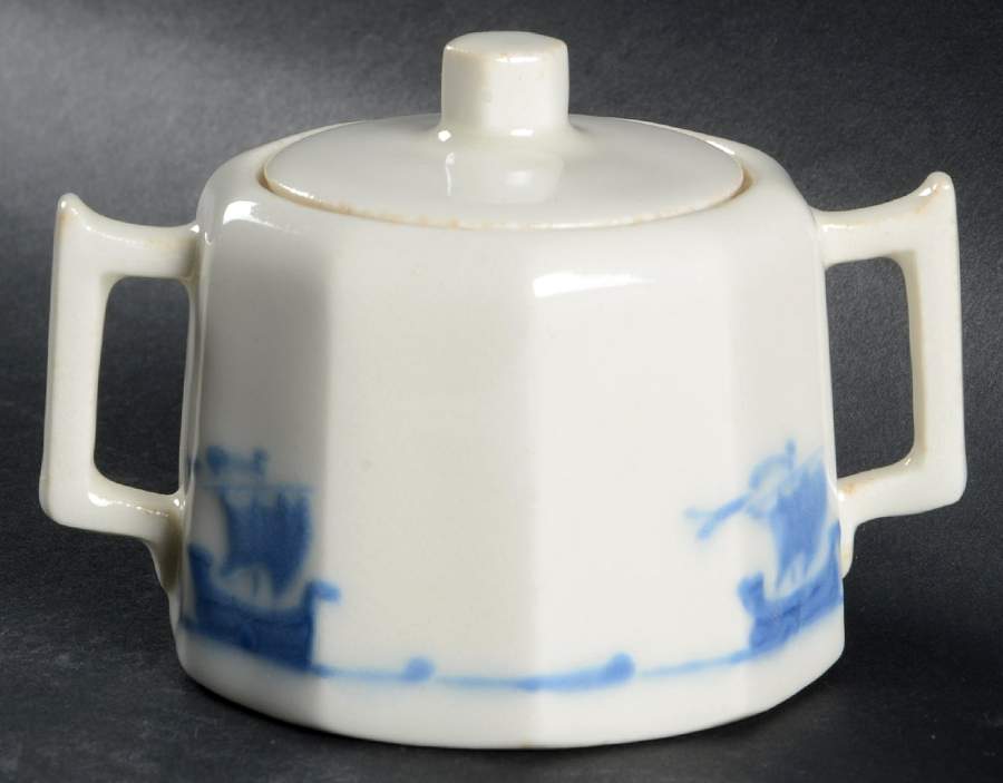 ROO1 Sugar Bowl & Lid by Rookwood-1
