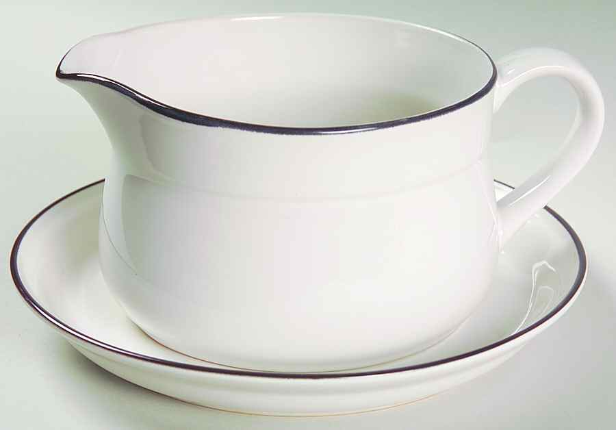 Blackwood Gravy Boat & Underplate by Royal Prestige-1