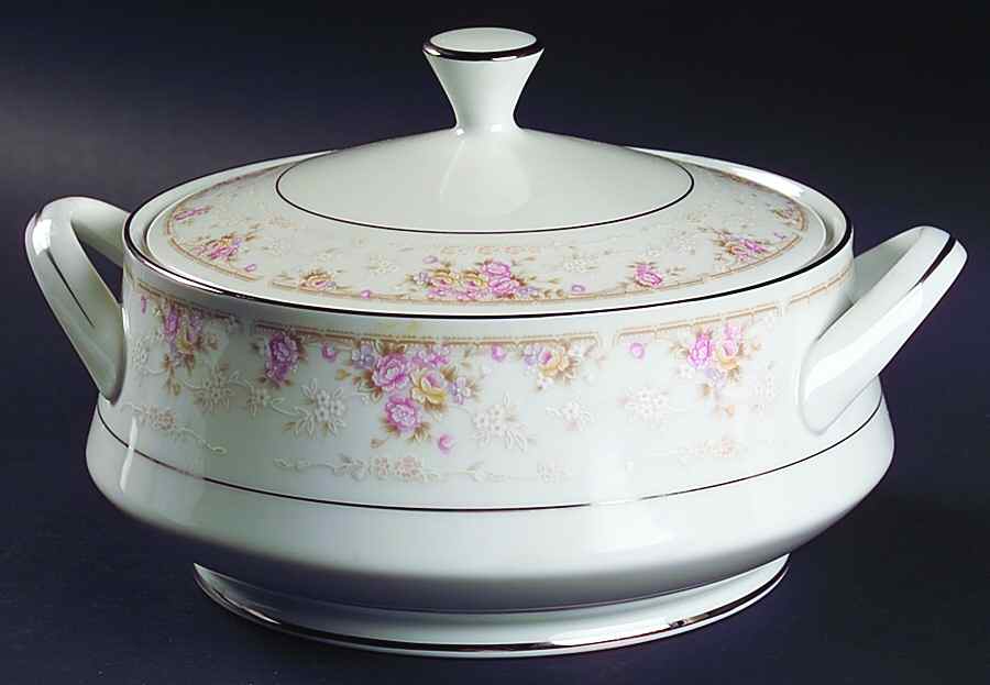 Chelsea Round Covered Vegetable by Royal Prestige-1