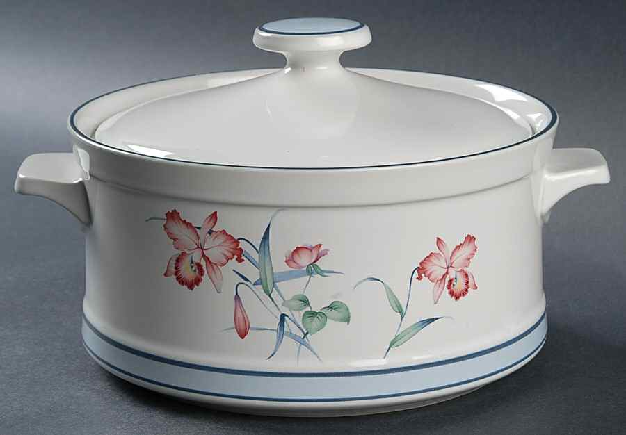 Hanako 2 Qt Round Covered Casserole by Royal Prestige-1