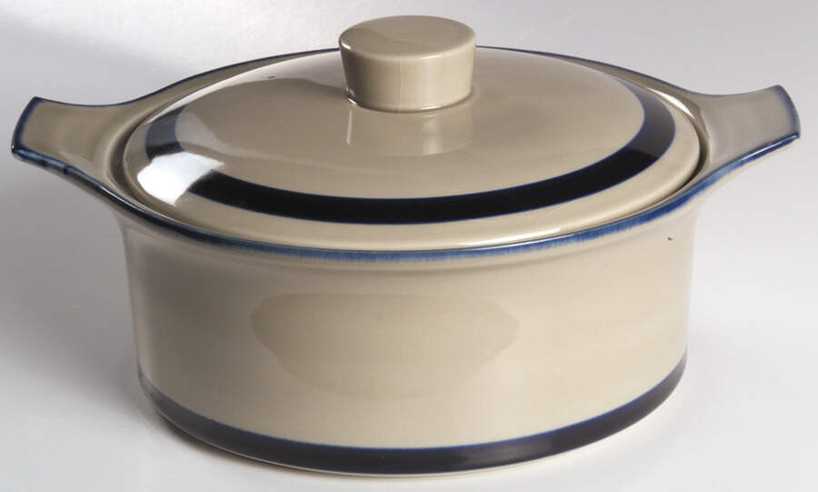 Highness 2 Qt Round Covered Casserole by Royal Prestige-1