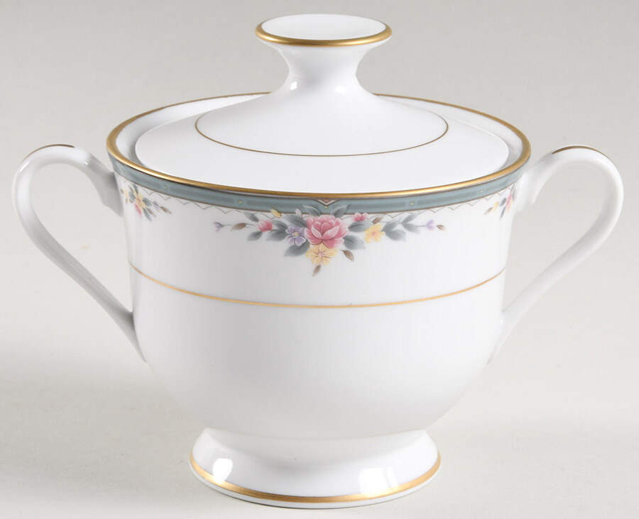 Ovation Sugar Bowl & Lid by Royal Prestige-1