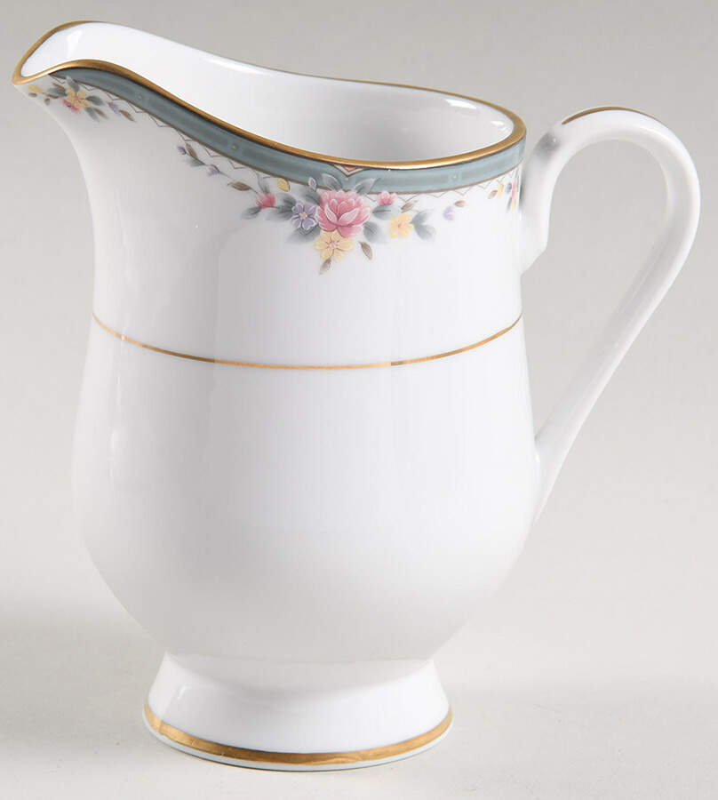Ovation Creamer by Royal Prestige-1