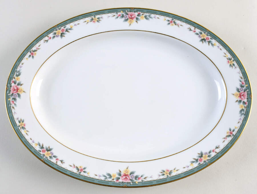 Ovation 14" Oval Serving Platter by Royal Prestige-1