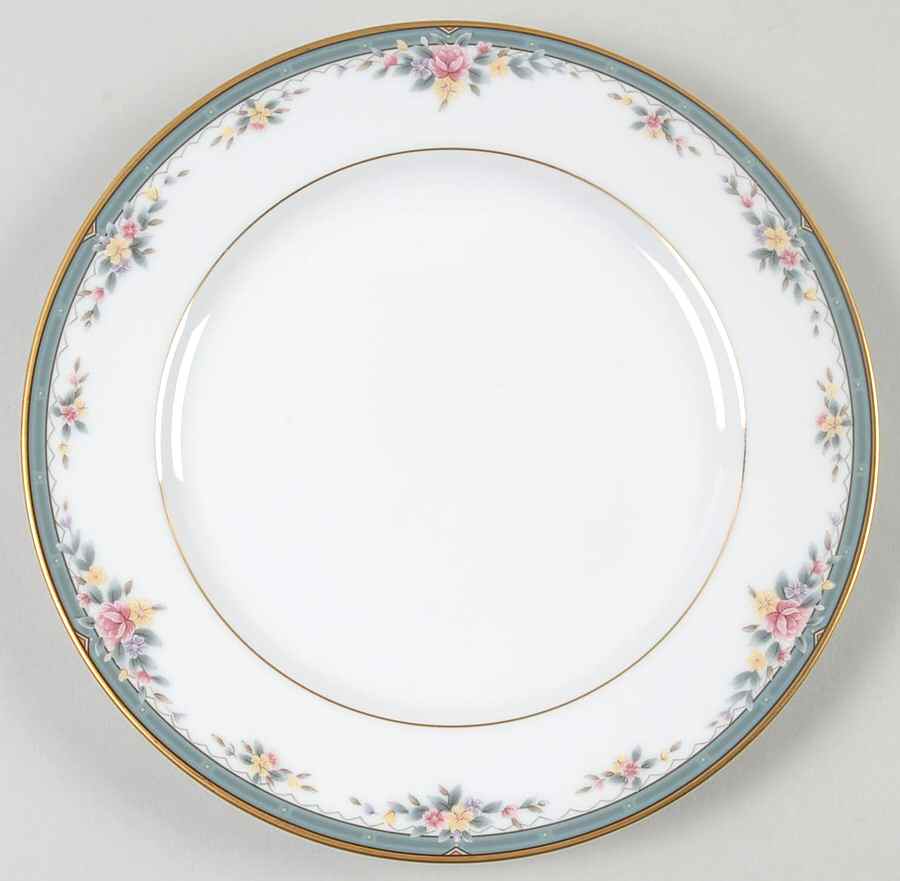 Ovation Salad Plate by Royal Prestige-1