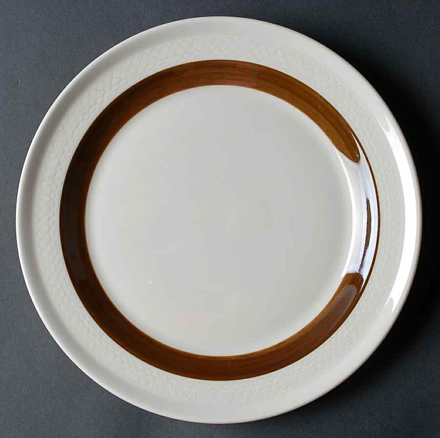Forma Luncheon Plate by Rorstrand-1