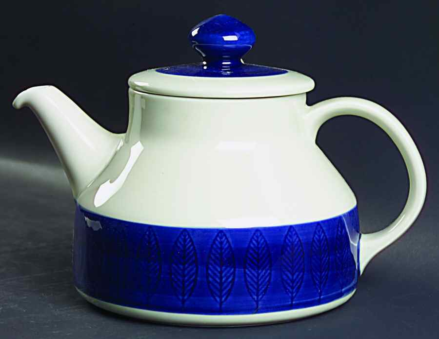 Koka Blue Teapot & Lid by Rorstrand-1