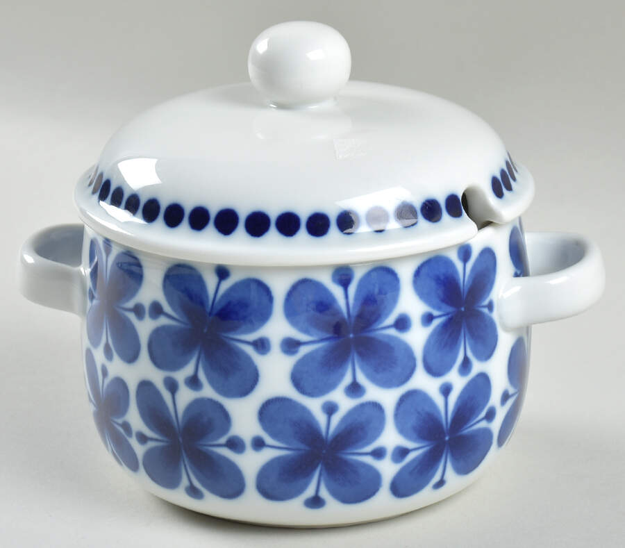 Mon Amie Individual Casserole & Lid by Rorstrand-1