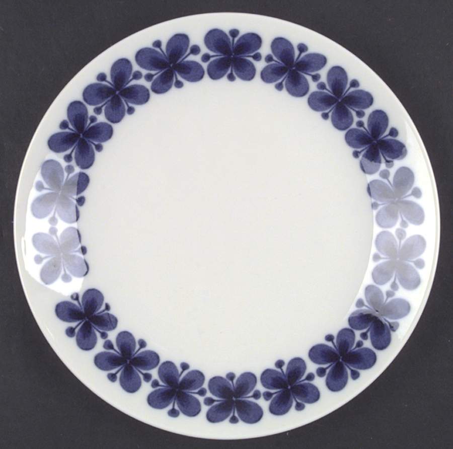 Mon Amie Dinner Plate by Rorstrand-1
