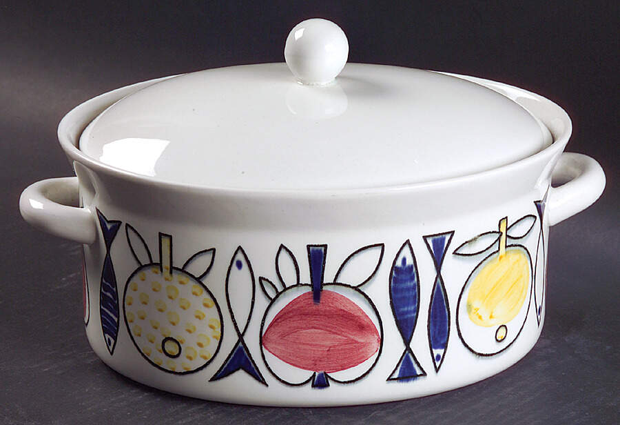 Pomona 2 Quart Oval Covered Casserole by Rorstrand-1