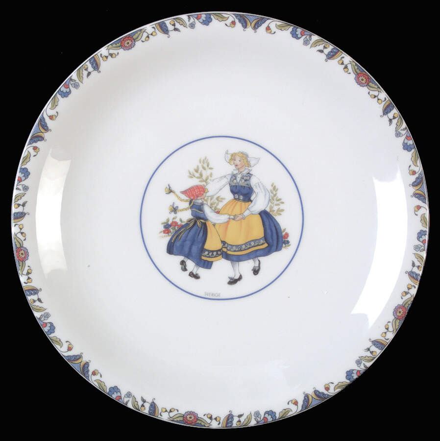 Swedish National Costumes Cake Plate by Rorstrand-1