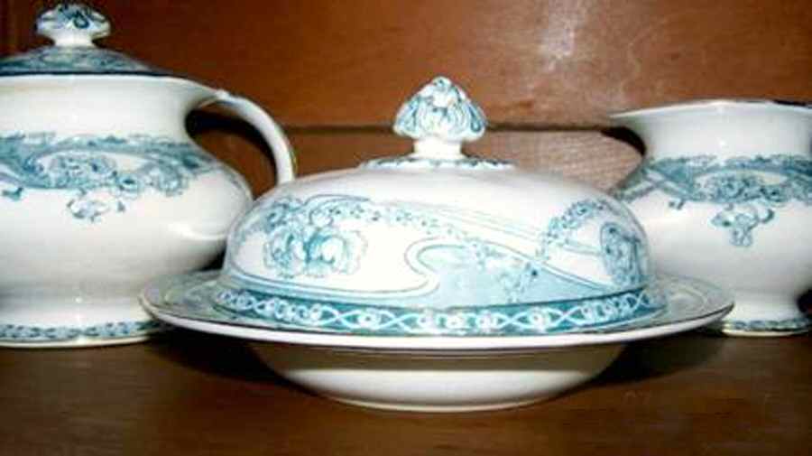 Renown Blue and Green Round Covered Butter by Arthur J Wilkinson-1
