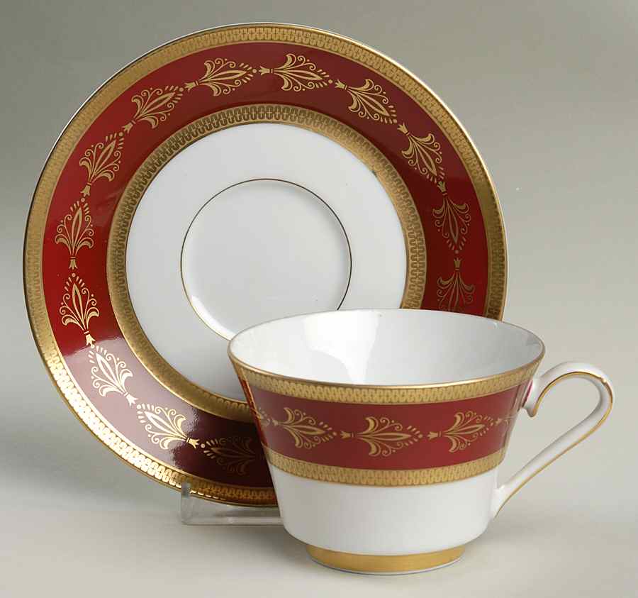 Cardinale Flat Cup & Saucer Set by Royal Tettau-1